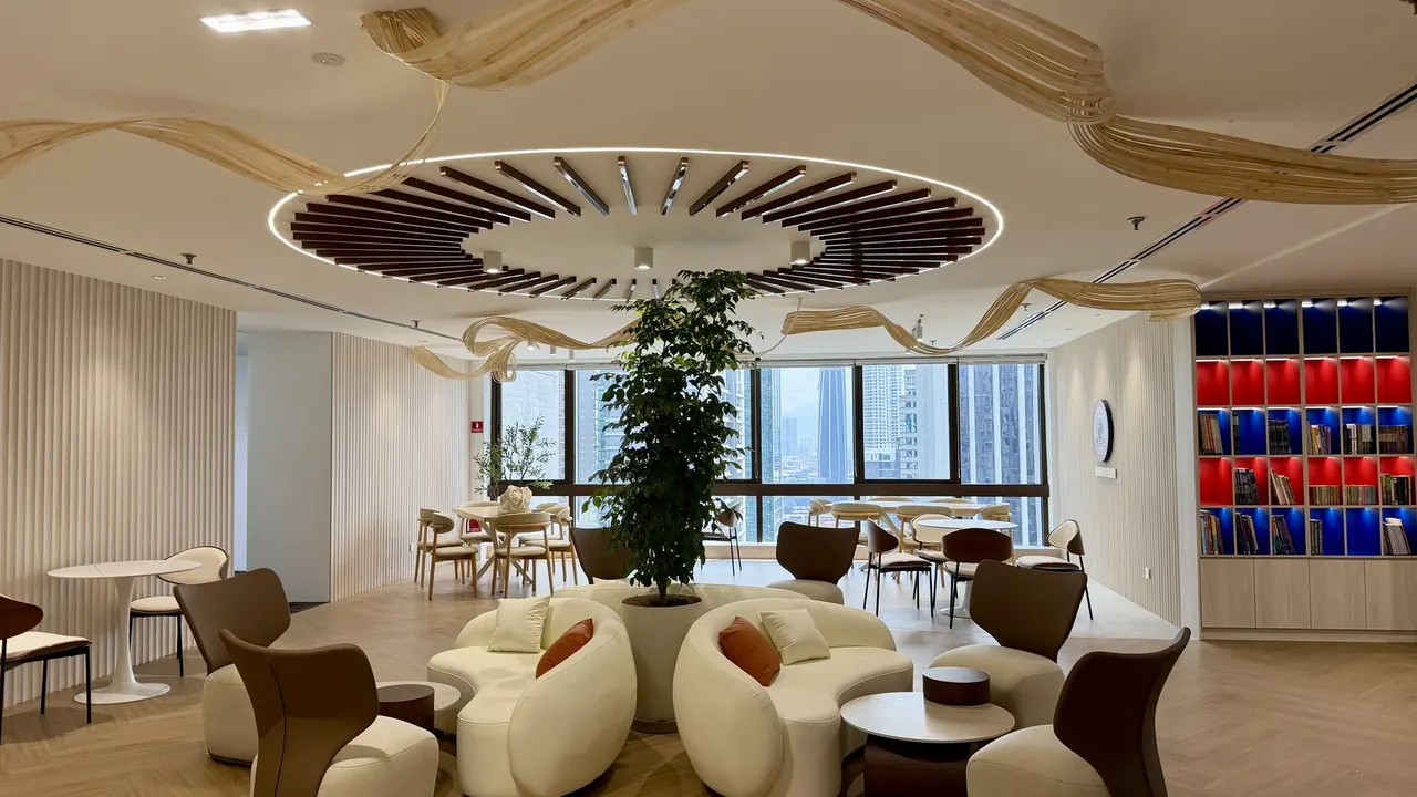 Cambright International Language Centre 吉隆坡校区校园休息大厅照片
