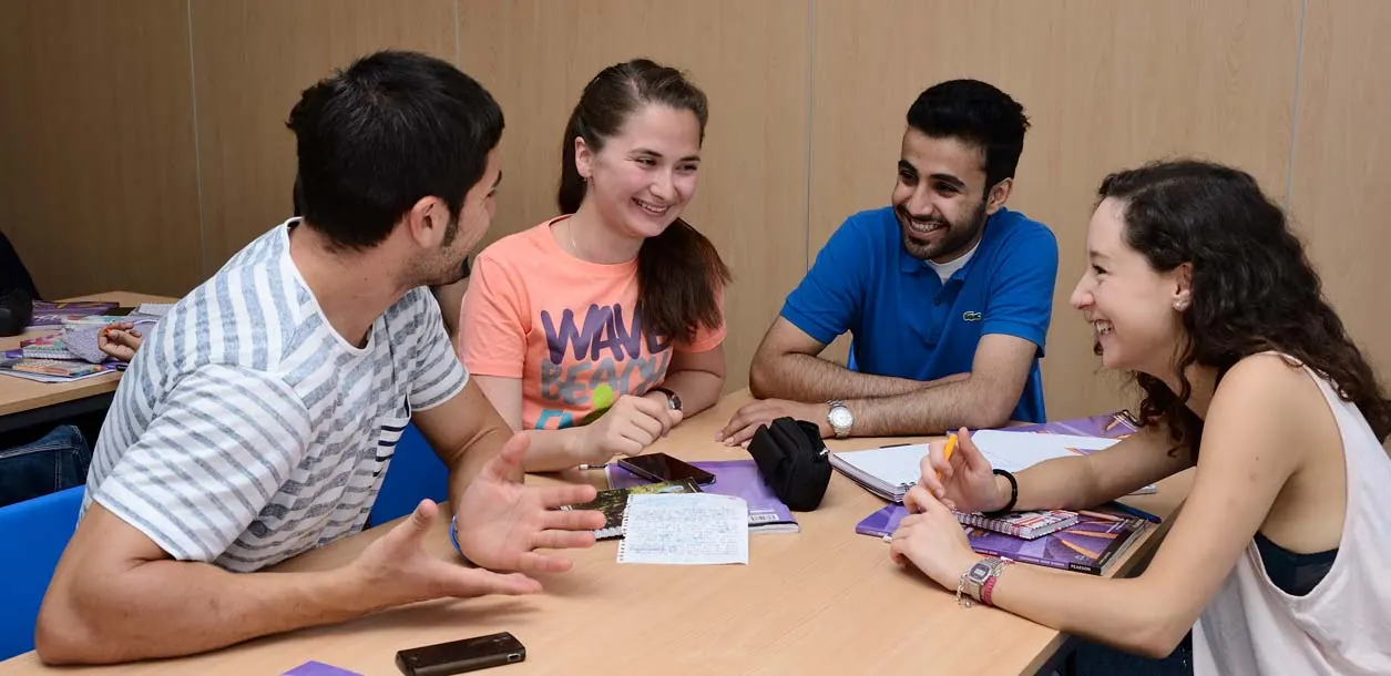 Liverpool School of English Liverpool classroom lesson